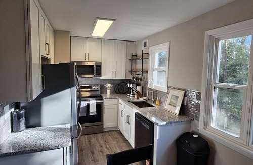North Augusta House | Intown Awesome Remodeled Modern Townhome