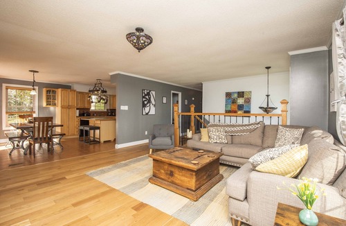 Kodak House | Ironwood Haven-Hot Tub-Firepit-Pool Table-Air Hockey-2600sq ft-7min Off Exit 407