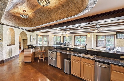 Lake Norman of Catawba Cottage | Island Point by Avantstay Sleeps 18 Dock