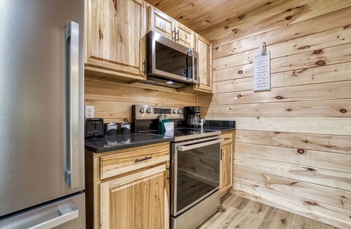 Cosby Cottage | Ivy's Cottage, Pickleball Court, Creek, WIFI, Mountain Views, Starting at $50"