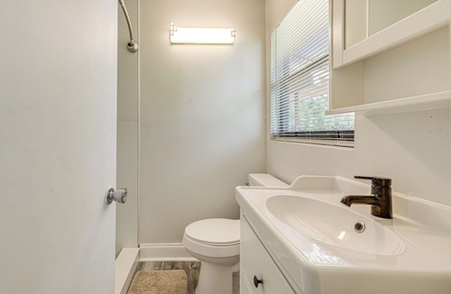 Northside House | Jacksonville Home w/ Deck: 17 Mi to Downtown!