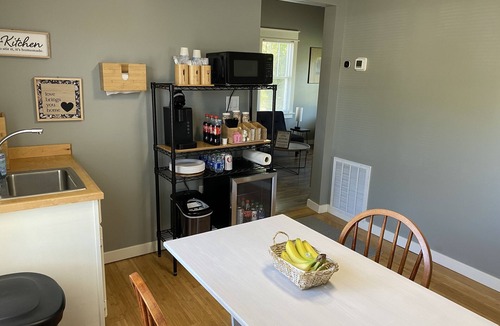 Daphne House | Jubilee Cottage in the heart of Daphne!