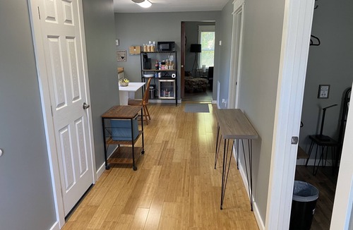 Daphne House | Jubilee Cottage in the heart of Daphne!