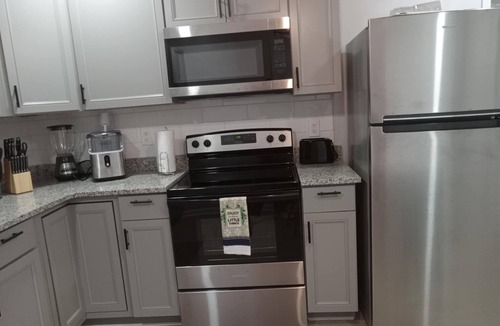 Tuskegee House | K's Cozy 3-bedroom home in welcoming Tuskegee