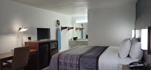 Boaz Hotel | Key West Inn - Boaz
