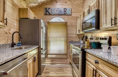 Cosby Cottage | Kitt's Cottage, Pickleball Court, Creek, WIFI, Mountain Views, Starting at $79"