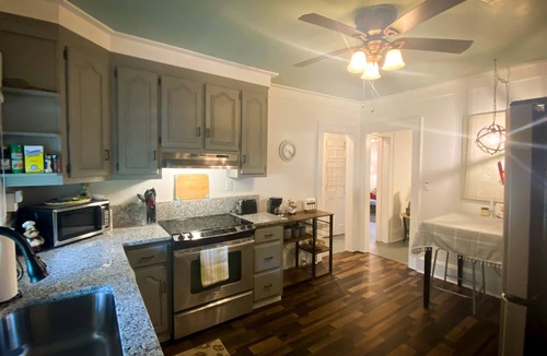 Macon Apartment | KnightPlace - The Irene - 1BD-1BA Apartment in Duplex - Near Mercer University