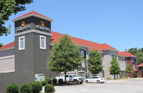 Madison Hotel | La Quinta by Wyndham Huntsville Airport Madison