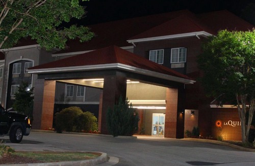 Madison Hotel | La Quinta by Wyndham Huntsville Airport Madison