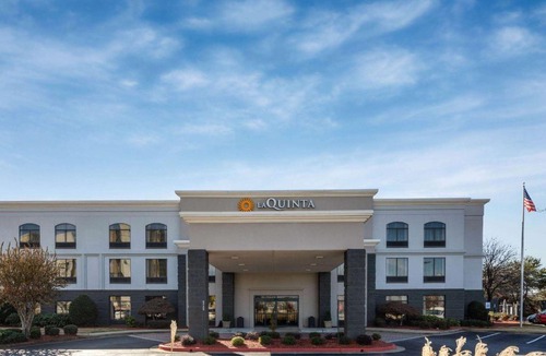 Town Center Hotel | La Quinta by Wyndham Kennesaw