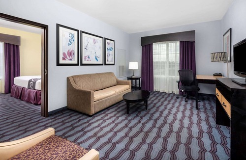 Flemington Hotel | La Quinta Inn & Suites by Wyndham Hinesville - Fort Stewart