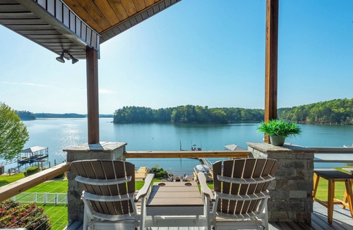 Marion Lake Club House | Lake Home – 3BR, 2 Balconies & Stunning Views from Private Waterfront Deck