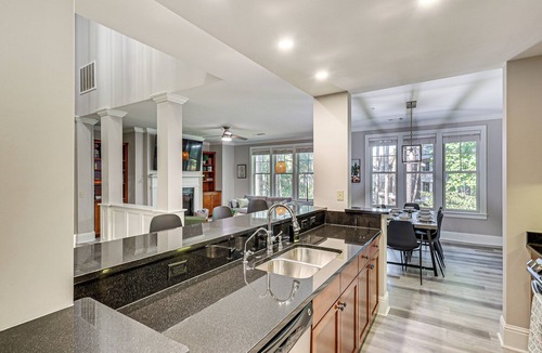 Greensboro Condo | Lake Oconee Condo: Walk to Boat Ramp