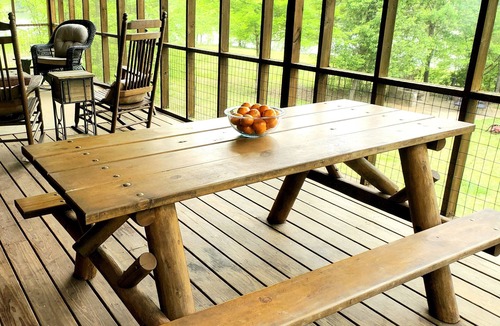 Eatonton House | Lake Sinclair Log Cabin with Private Beach