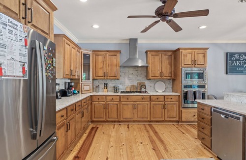 Eatonton House | LAKEFRONT HOME DIRECTLY ON LAKE OCONEE WITH BOAT RENTAL