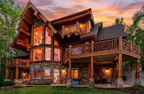 Mayhew House | Lakefront Log Home with Dock, Firepit, Kayaks
