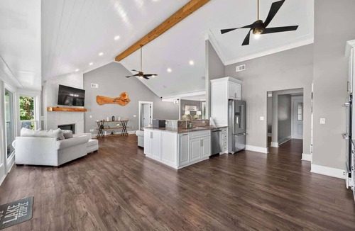 Misty River House | Lakefront Retreat | Lake Oconee | Boat & Jet Skis