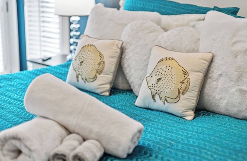 Sharpsburg House | Lakeside House, Family-Friendly Retreat