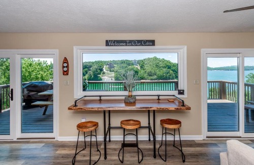 Sevierville House | Lakeside Point on Douglas Lk Dock Hot Tub Retreat