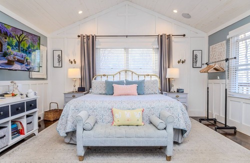 Dawsonville Cottage | Lakeside Retreat Lake Lanier-Enjoy fall with amazing hiking and wineries!