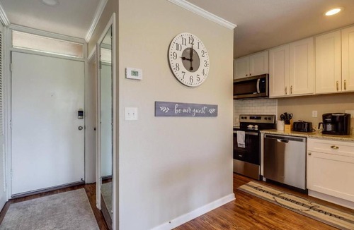 Diamondhead Apartment | Lakeside Villa - Quite Location, walk to the Country Club