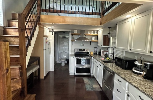 Newport House | Lakeview Getaway with Stunning Sunsets with lake access
