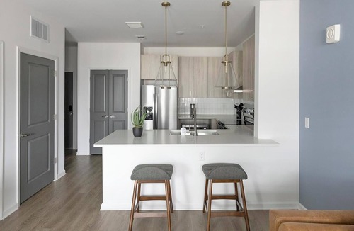 Madison Apartment | Landing | Amazing 1BD, Gym, Clubhouse