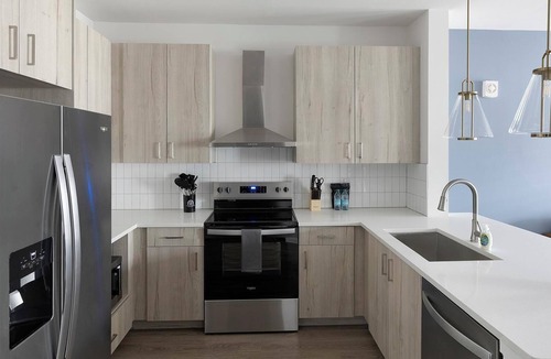 Madison Apartment | Landing | Amazing 1BD, Gym, Clubhouse