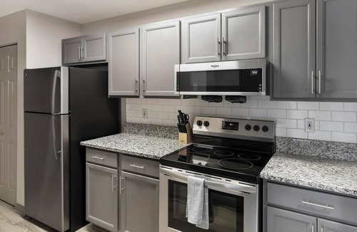 Huntsville Apartment | Landing | Amazing 1BD, Gym, Clubhouse