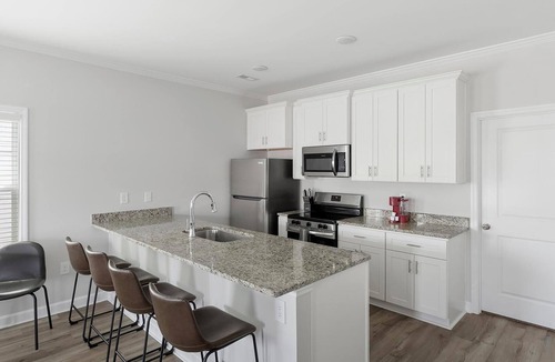 Huntsville Apartment | Landing | Amazing 2BD, Clubhouse, Gym