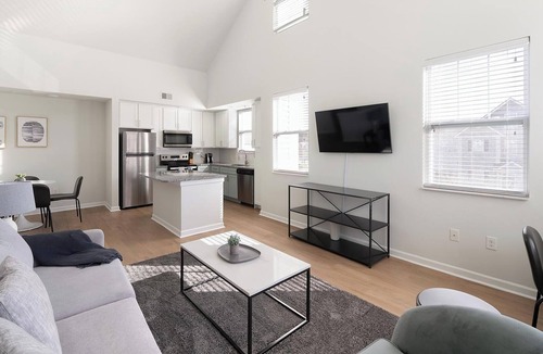 Port Wentworth Apartment | Landing | Amazing 2BD, Gym, Pool