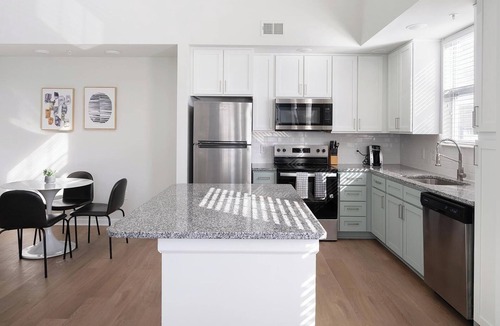 Port Wentworth Apartment | Landing | Amazing 2BD, Gym, Pool