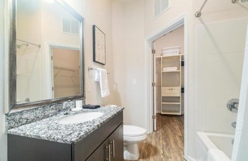 Charlotte Apartment | Landing Apartments - City North