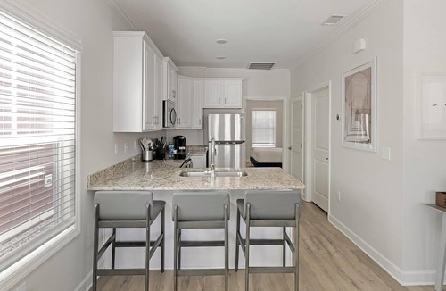 Huntsville Apartment | Landing | Beautiful 2BD, Gym, Pool