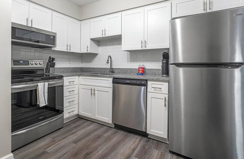 Homewood Apartment | Landing | Beautiful 2BD, Gym, Pool