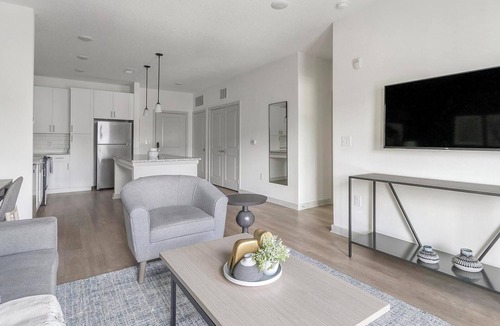 Jacksonville Apartment | Landing | Beautiful 1BD, Gym, Clubhouse