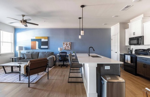 Asheville Apartment | Landing | Chic 1BD, Clubhouse, Gym