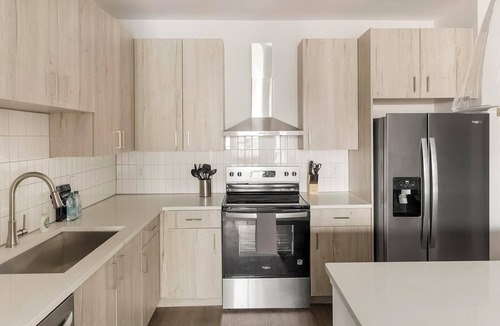 Madison Apartment | Landing | Chic 1BD, Clubhouse, Gym