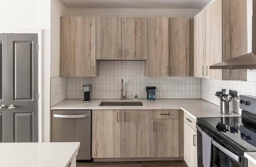 Madison Apartment | Landing | Chic 1BD, Clubhouse, Gym