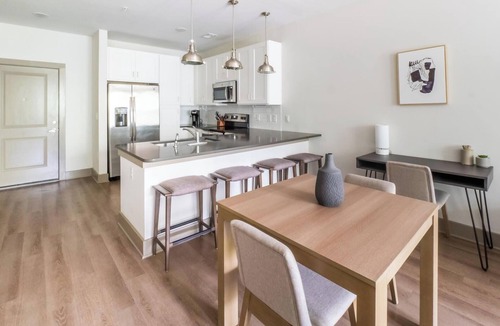 Charleston Apartment | Landing | Chic 1BD, Pool, Gym