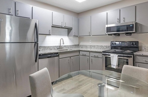 Huntsville Apartment | Landing | Incredible 1BD, Pool, Gym