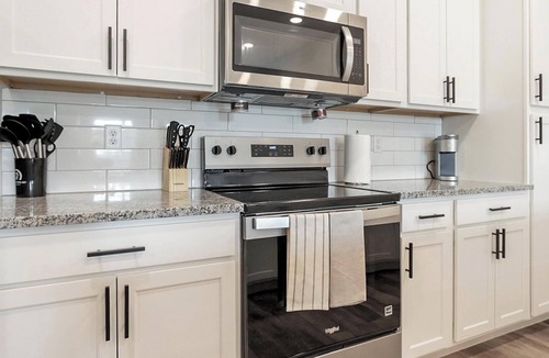Beaufort Apartment | Landing | Incredible 1BD, Gym