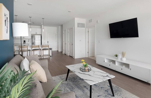 Athens Apartment | Landing | Incredible 2BD, Pool, Yoga Studio