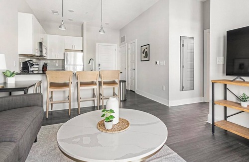 San Marco Apartment | Landing | Incredible 1BD, Pool, Gym