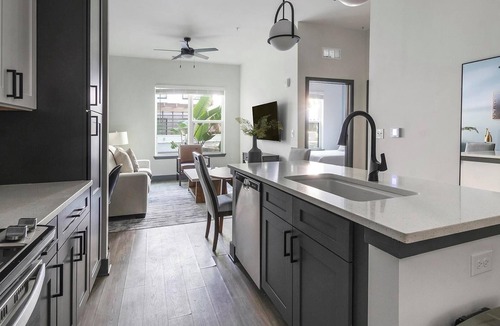 Southbank Apartment | Landing | Incredible 1BD, Pool, Rooftop Lounge