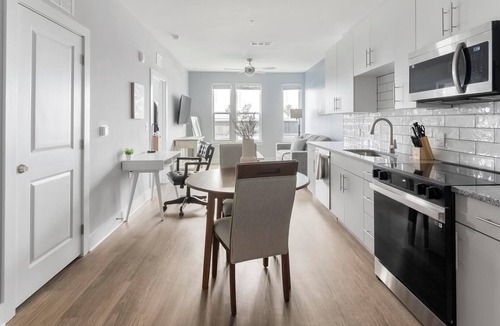 Sports Complex Apartment | Landing | Modern 1BD, Gym, Courtyard