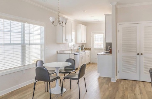 Huntsville Apartment | Landing | Modern 2BD, Gym, Clubhouse