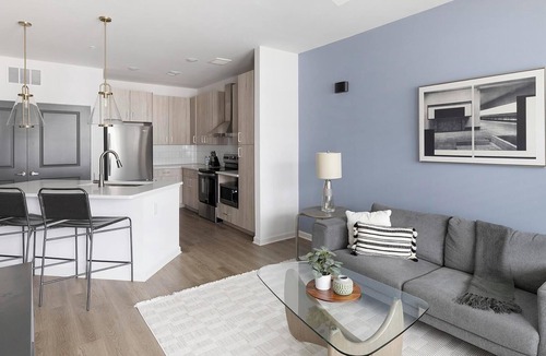 Madison Apartment | Landing | Modern 2BD, Gym, Clubhouse