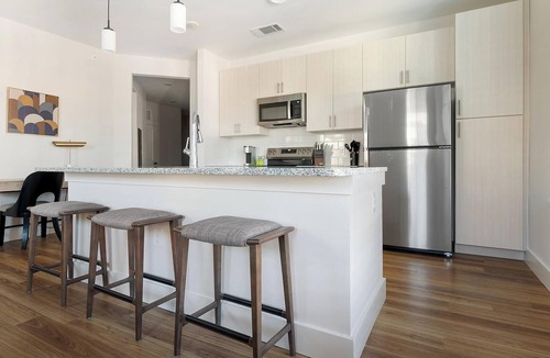 Huntersville Apartment | Landing | Modern 2BD, Gym