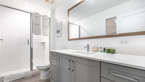 Fort Myers River District Apartment | Landing Modern Apartment with Amazing Amenities (ID7766X86)